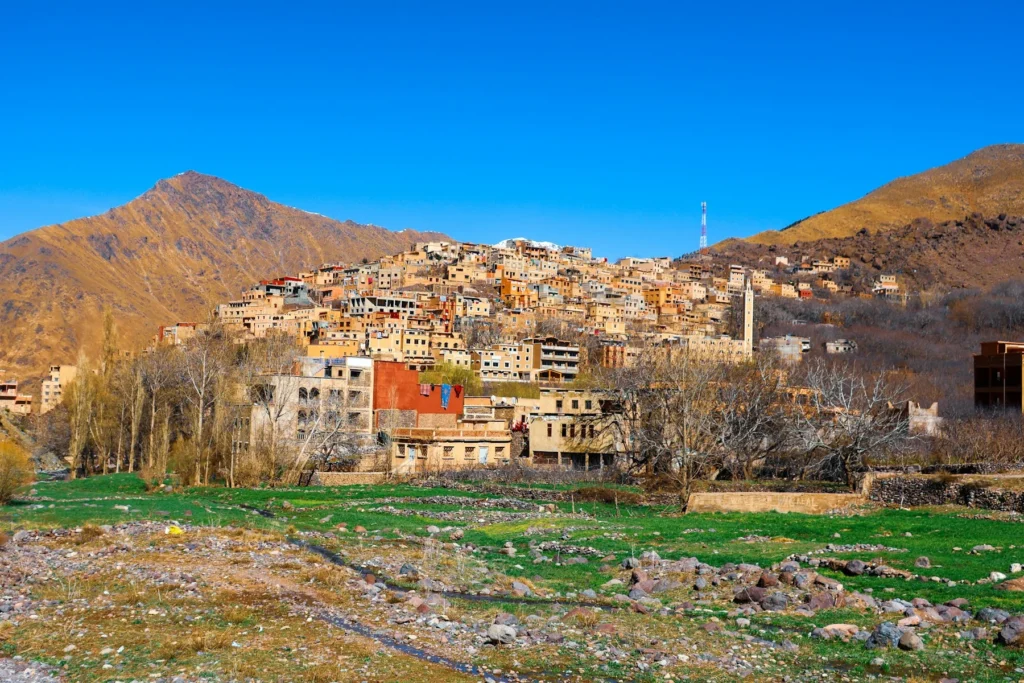 Villaggio di Aroumd e coltivazioni terrazzate nell’Alto Atlante marocchino
